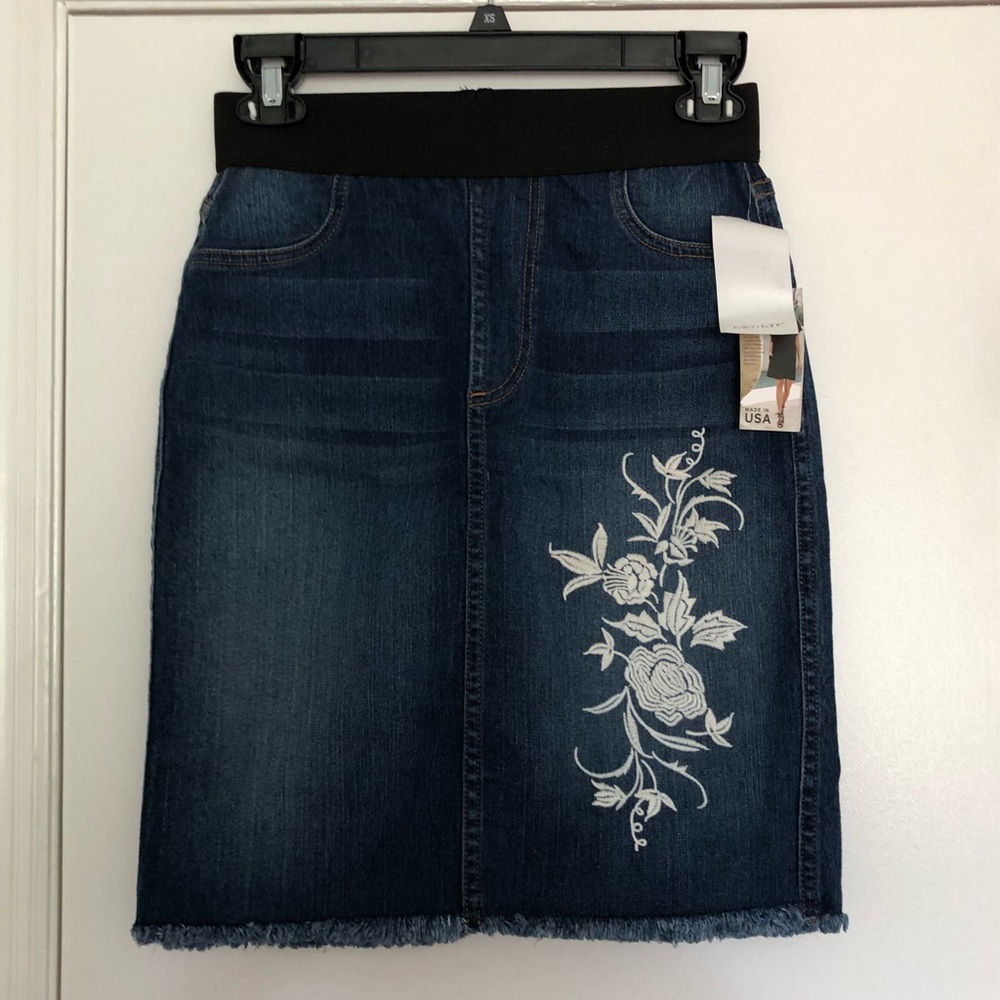 Karen Keen skirt